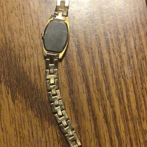 Watch - Picture 5 of 5